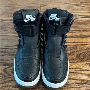 Nike Air Women's  Black High-Top Sneakers Jordans Size 5